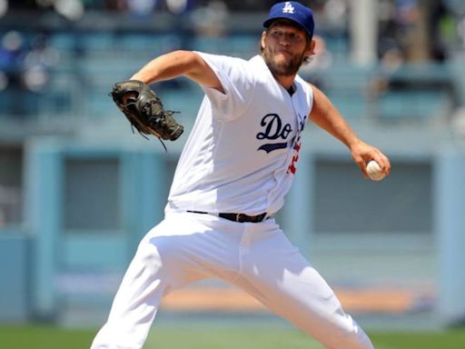 Clayton Kershaw recibe luz verde para volver a lanzar