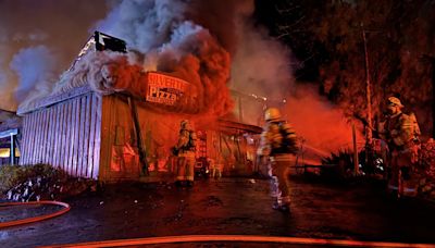 Late-night fire destroys Silverthorn Pizza & Pub in Jones Valley