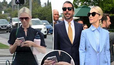 Dave Grohl’s wife Jordyn Blum ditches wedding ring amid his baby, cheating mess