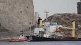 El capitán del buque accidentado en Gibraltar, acusado de siete infracciones