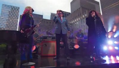 Jimmy Fallon y Heart interpretaron ‘Total Eclipse of the Heart’ durante el eclipse solar