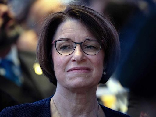 Sen. Amy Klobuchar Undergoing Precautionary Radiation Therapy After Small Spot Was Found During Cancer Screening