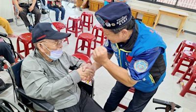 空軍航技校友關懷老榮民