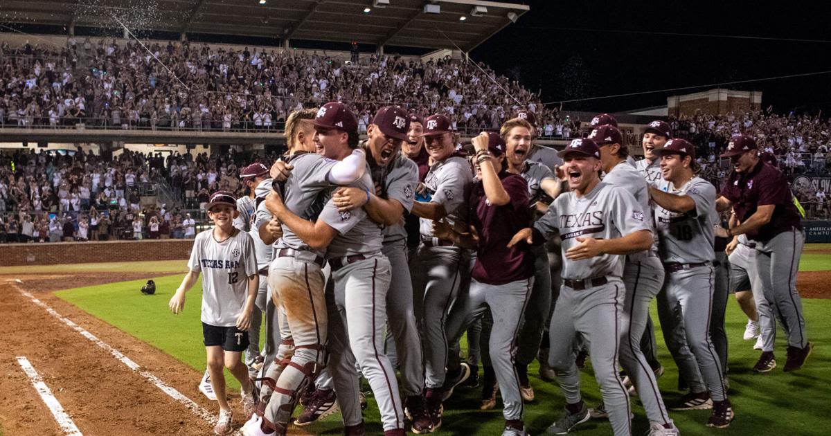 Texas A&M hires Washington head baseball coach Jason Kelly as pitching coach