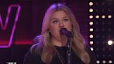 Kelly Clarkson Dreams a Little Dream on Mama Cass Cover for ‘Kellyoke’