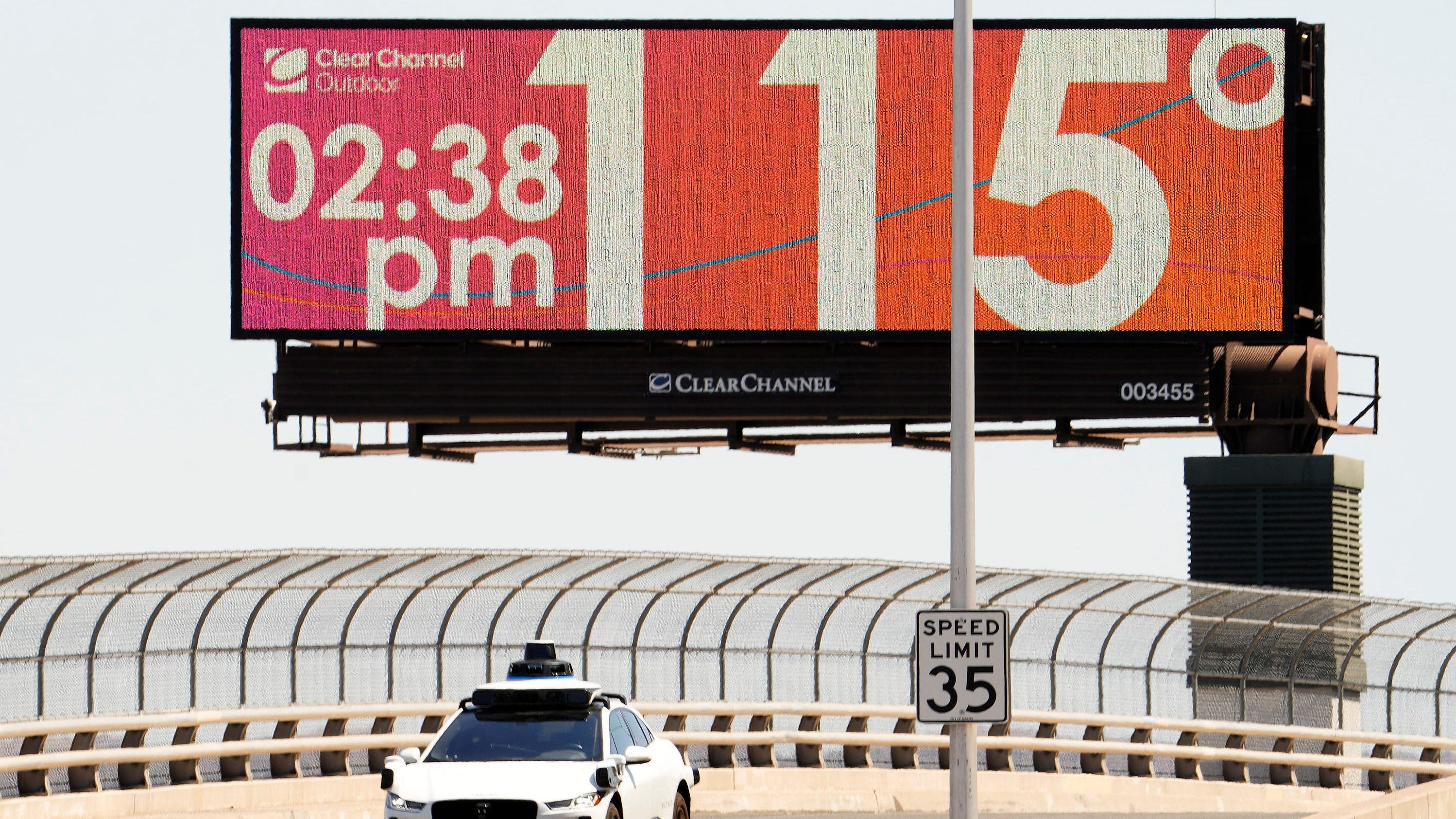 Unrelenting heat: Phoenix hits 100 degrees for the 100th day in a row