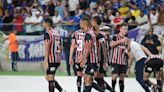 Vitória x São Paulo: onde assistir, escalações e horário do jogo