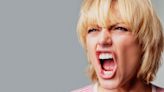 Por qué desahogar tu rabia con gritos y golpes realmente no ayuda a reducir la ira