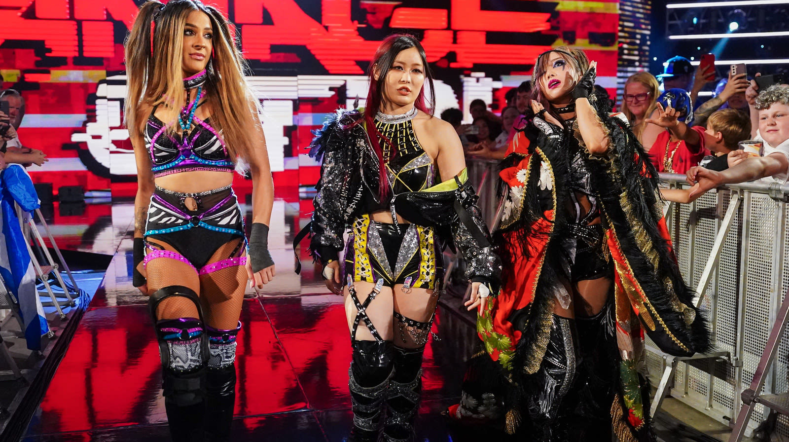 Damage CTRL Return On WWE Raw, Sonya Deville Vs. Dakota Kai Set For Next Week - Wrestling Inc.