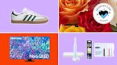 10 best sales to shop this weekend at Samsung, Nike, 1-800-Flowers and Disney+