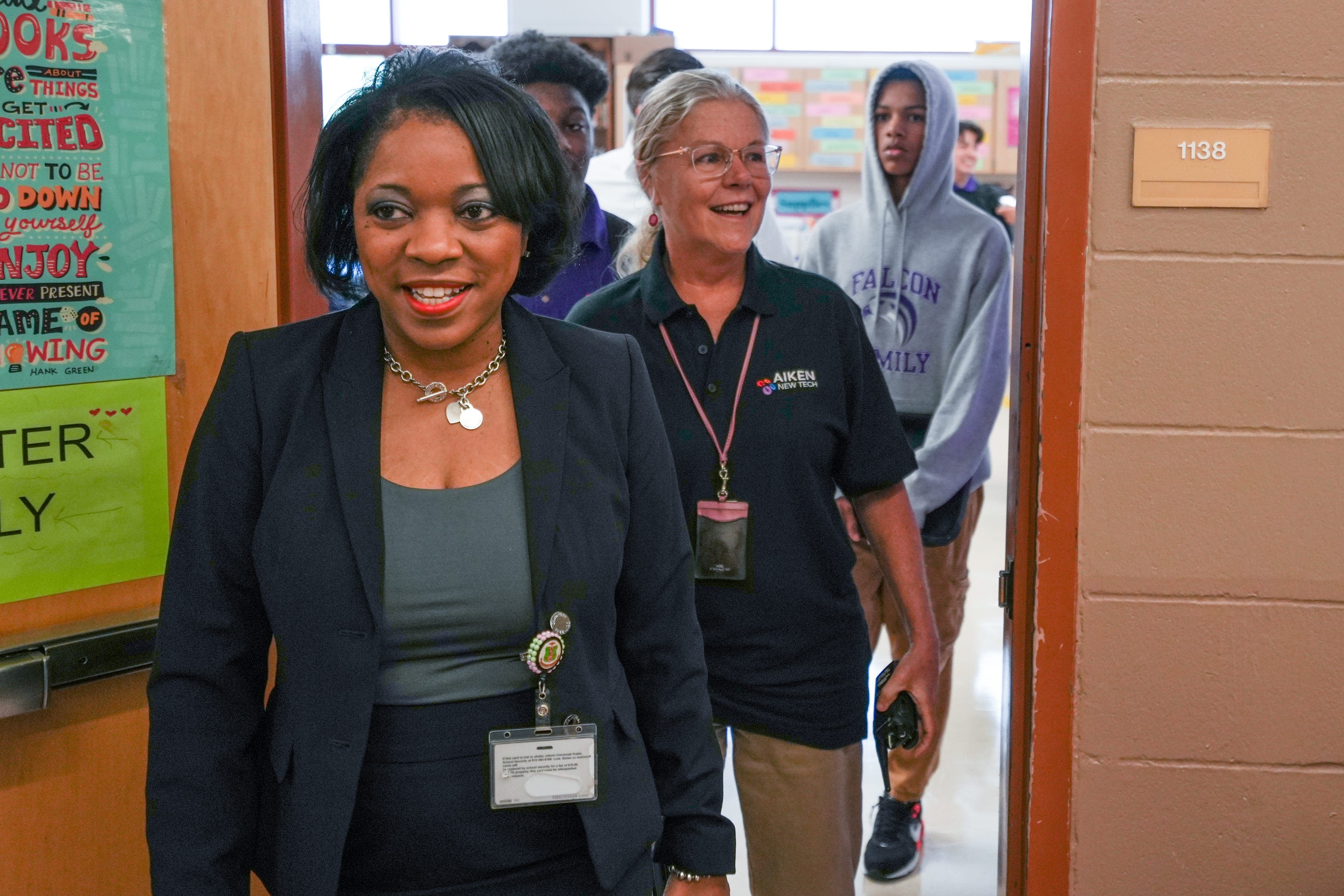 Complaints mount against Cincinnati Superintendent Iranetta Wright: 'It's all about her'