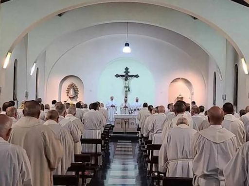 En la Iglesia creen que hay sectores políticos que buscan colocarla en el rol de oposición y crece el malestar