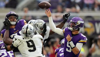 NFL Preseason Blitz: J.J. McCarthy looks good for Vikings as he chases Sam Darnold