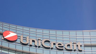 UniCredit Plans Risk Transfers Tied to €8.5 Billion of Loans