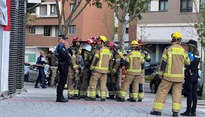 Una falsa alarma en un chat vecinal moviliza a tres camiones de bomberos por un supuesto escape de gas