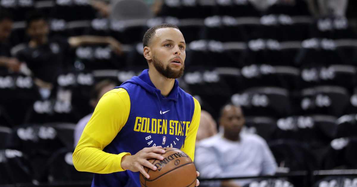Warriors Stephen Curry Receives Props from Mavs Dirk Nowitzki