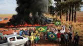 Elecciones en Brasil: autorizan a la policía a levantar los bloqueos de carreteras protagonizados por camioneros partidarios de Bolsonaro