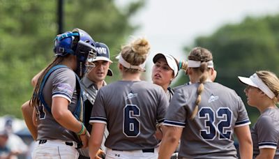 After about a nine-hour delay, Virginia Wesleyan loses opener at NCAA Division III softball championship event