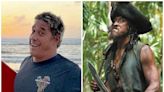 Quién era el actor de Piratas del Caribe que murió tras ser atacado por un tiburón - La Tercera