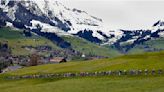 EUROTRASH Thursday: Alps Today - Vuelta Femenina & Giro on the Horizon! - PezCycling News