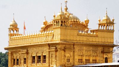 Influencer’s photo incident at Golden Temple puts spotlight back on SGPC rule book