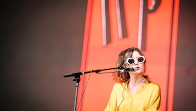 Niña Polaca alza la voz tras tocar en un festival con un cartel "sin tías" y la reacción a su crítica en el concierto: "Molesta que estemos ocupando cada vez más espacios"