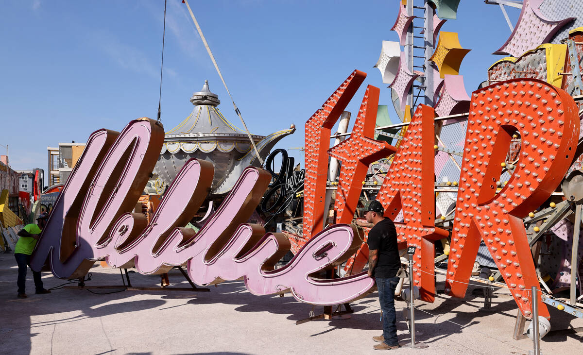 ‘Debbie’ gets facelift: Work begins on Hollywood legend’s hotel neon sign