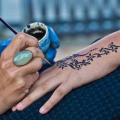 Henna Artist