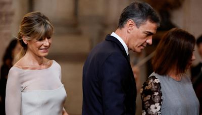 Pedro Sánchez no declara en la causa de su esposa y se querella contra el juez