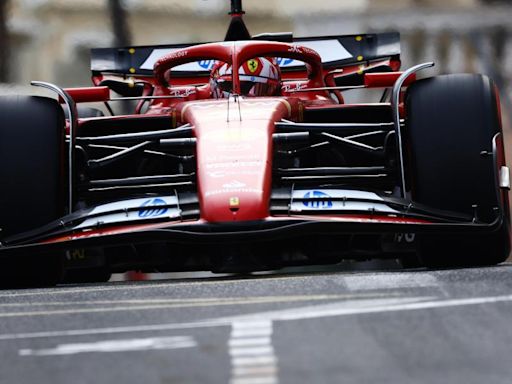 Leclerc sigue inspirado antes de la clasificación con Verstappen al acecho