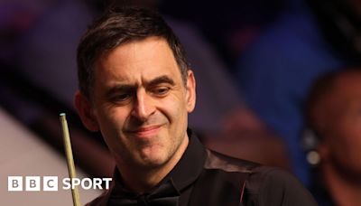 Snooker World Championships: Ronnie O'Sullivan level with Stuart Bingham in quarter-final