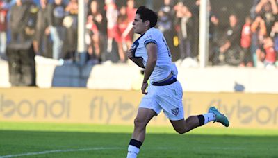 Quién es Lenny Lobato, el brasileño que le dio a Vélez el pase a la final de la Copa de la Liga