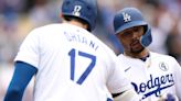 Betts, Freeman spark Dodgers with first-inning homers