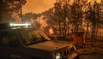 Half of Greece on Maximum Fire Alert as Swaths of Europe Bake