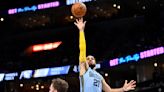 Grizzlies se sostienen y superan por 121-113 a los Spurs