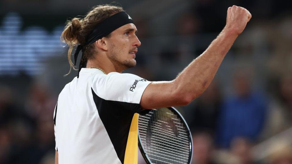 Zverev beats Rune in 1:40am finish in Paris