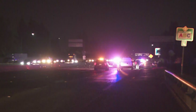 Deadly crash involving motorcycle closes NB 405 Freeway in San Fernando Valley