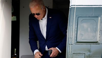 ¿Qué demócratas están pidiendo que Biden se haga a un lado? La lista más reciente