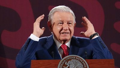 AMLO llamó a Ricardo Salina Pliego a no usar los medios de comunicación para chantajear