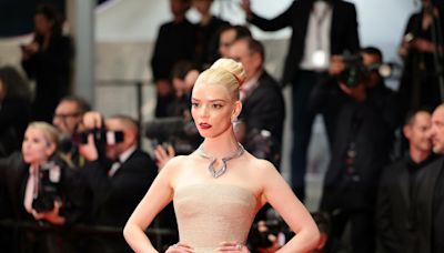 Anya Taylor-Joy deslumbra en Cannes en la premier de Furiosa: A Mad Max Saga