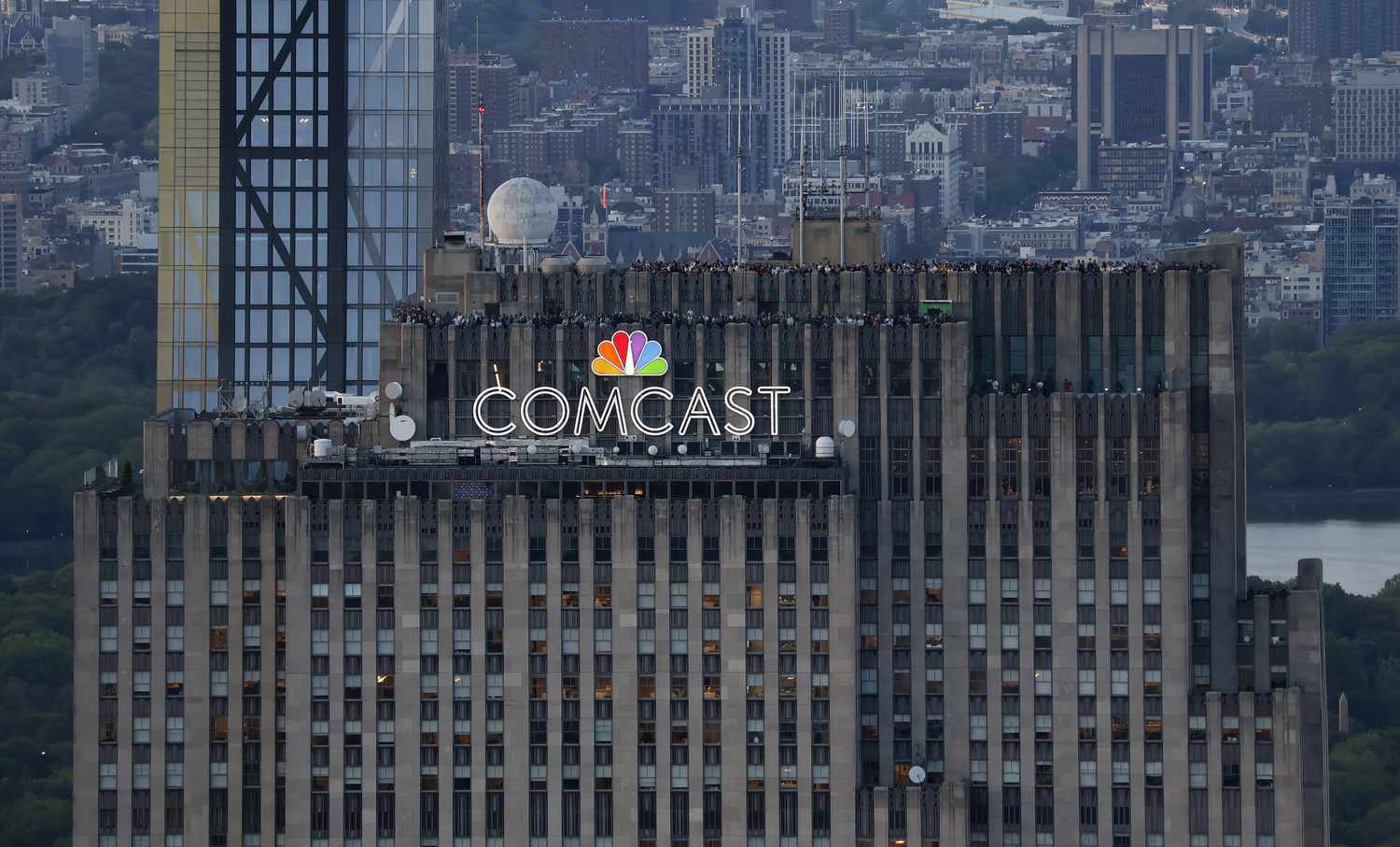 What You Need To Know Ahead of Comcast's Earnings Report Thursday