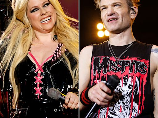 Avril Lavigne Joins Ex-Husband Deryck Whibley On Stage For Sum 41’s ‘In Too Deep’ In Las Vegas