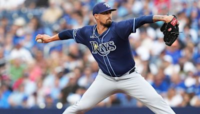 Cards add veteran reliever Armstrong from Rays for Carlson