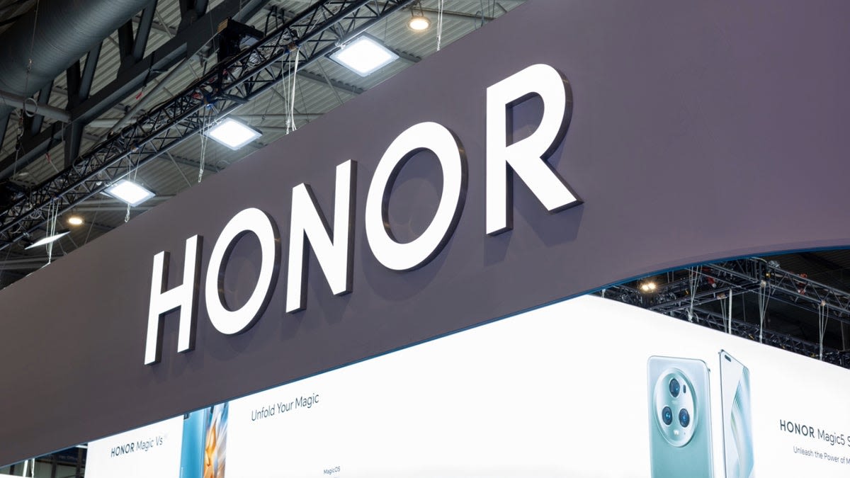 Honor unveils AI features that see through deepfakes and keep your eyes healthy