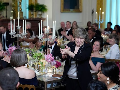 Jill Biden recognizes her fellow teachers at a swanky White House dinner for answering ‘a calling’