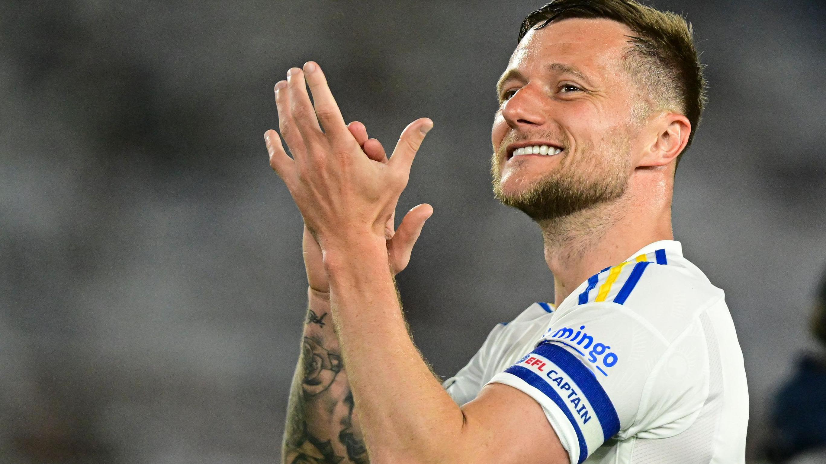 Cooper targets 'fairytale end' at Leeds