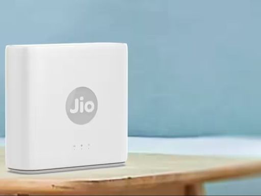 Jio unveils Diwali Dhamaka offers: See special broadband plans and perks for festive season