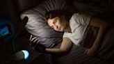 Insomnio: qué dice la evidencia científica acerca de la relación entre dormir mal y comer ultraprocesados