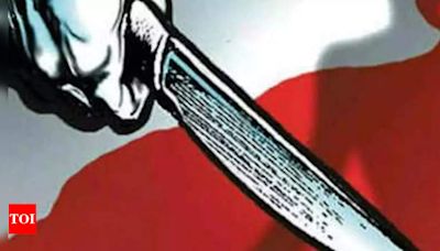Madhya Pradesh: Girl stabbed in public, people film | Indore News - Times of India