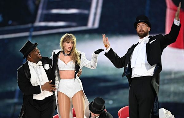 Travis Kelce reveals his No. 1 rule on stage with Taylor Swift: ‘Do not drop the baby’